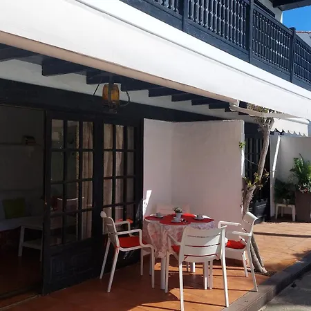 Arpones 5 Apartment *
